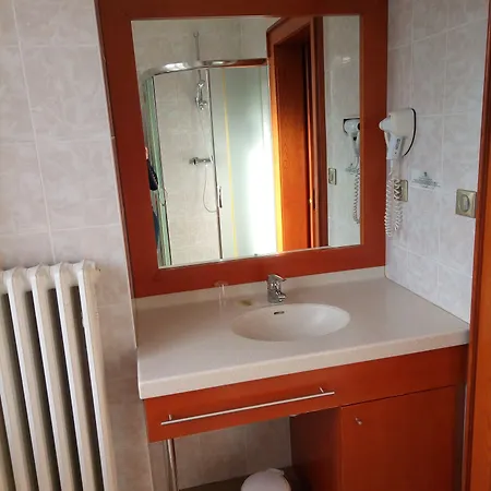 Restaurant Le Bristol מלון 3*