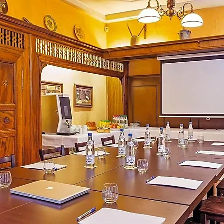 Restaurant Le Bristol Hotel 3*
