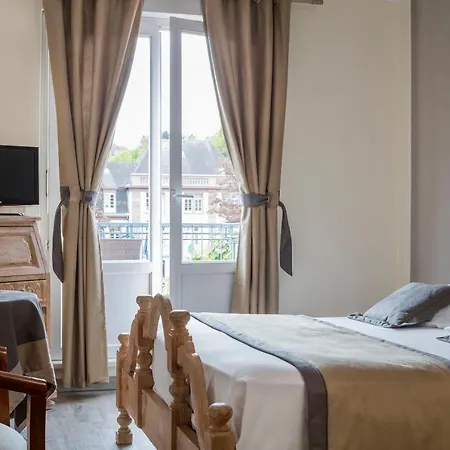 호텔 Restaurant Le Bristol 3*
